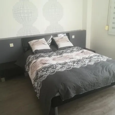 De Plein Pied à Mirecourt